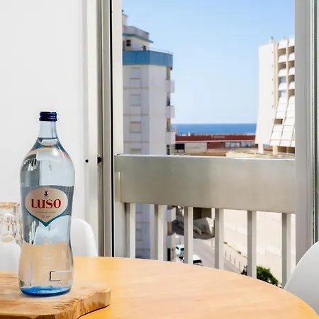 Cantinho Do Mar Апартаменти *